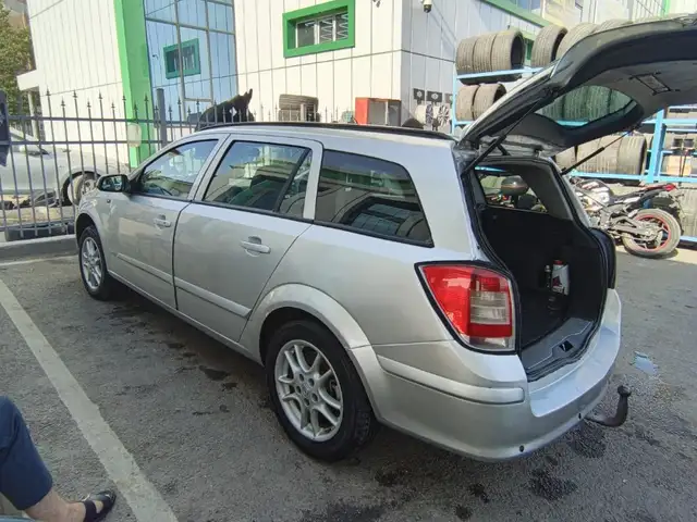 Opel Astra H