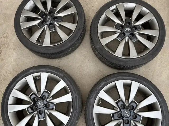 Диски и балон для Hyundai 225/40 R18, Худжанд