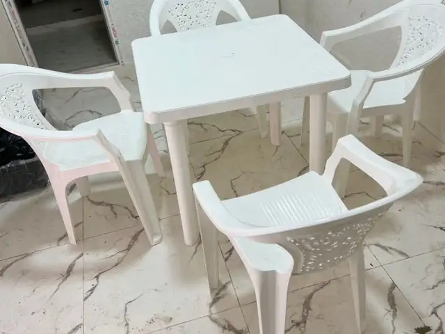 Стол и стулья, Душанбе