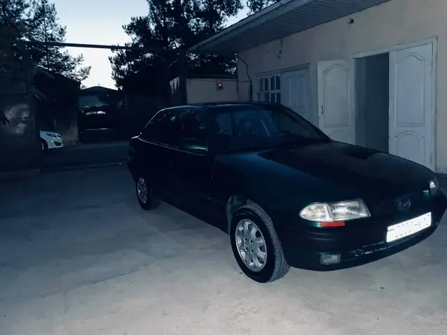 Opel Astra F
