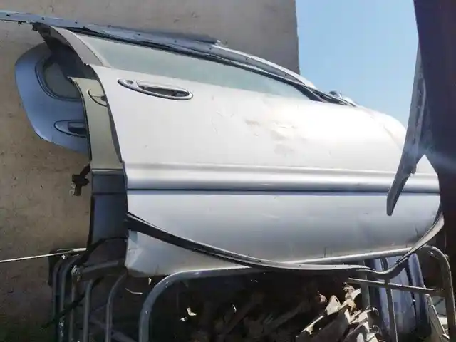 Правая дверь от Nissan, Душанбе