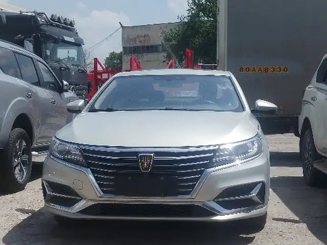 Roewe i6