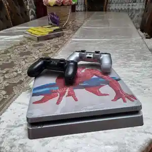 Игровая приставка Sony Playstation 4, Худжанд