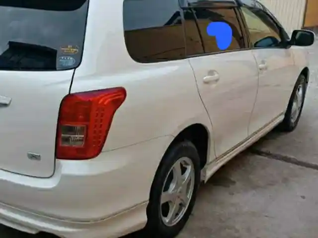 Заднее правое заводское стекло двери на Toyota Fielder, Душанбе