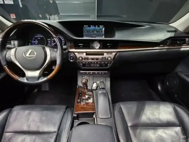 Lexus ES series, 2015, Душанбе - 6