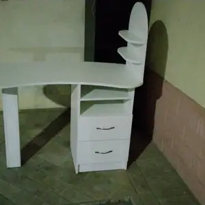 Миз барои ороиши хусн, Худжанд
