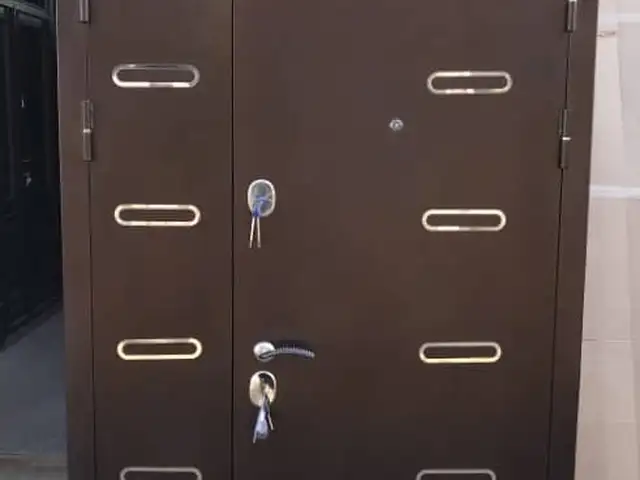 Дверь, Душанбе