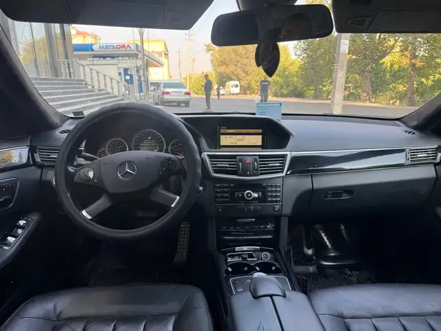 Mercedes-Benz E class, 2011, Хуҷанд - 7