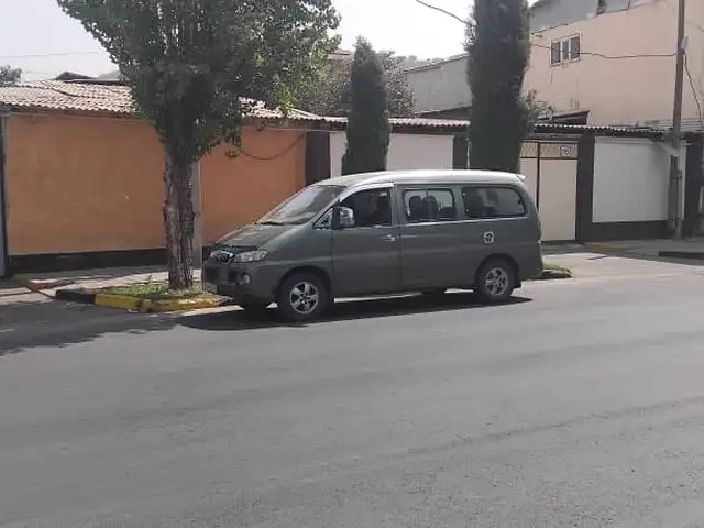 Микроавтобус Hyundai Starex, 2001, Душанбе