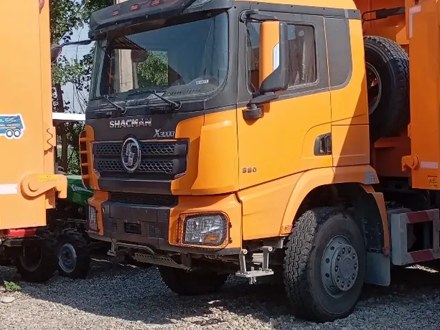 Самосвал Дулан x3000, Душанбе