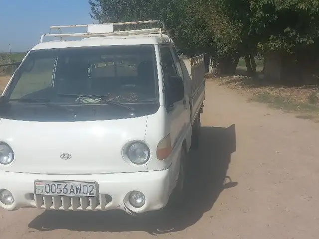 Бортовой автомобиль Портер, 2000, Матча