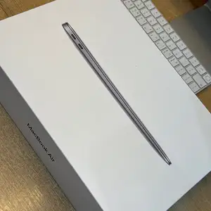 Ноутбук MacBook Air M1/8/256gb, Худжанд