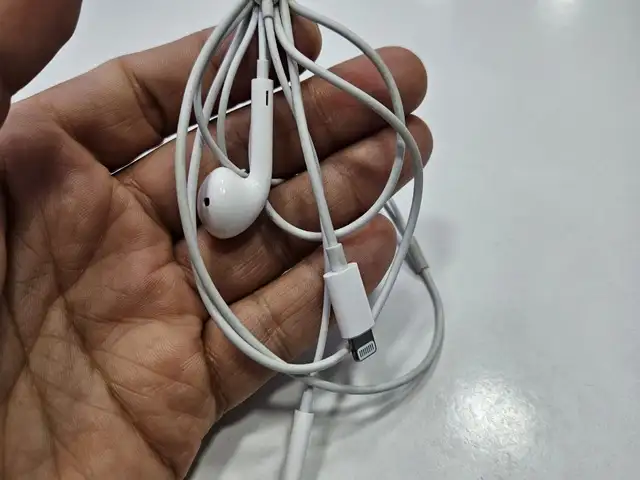 Наушники Iphone, Хуҷанд