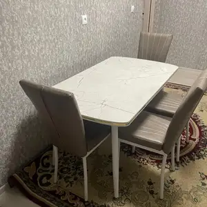 Стол с стульями, Душанбе