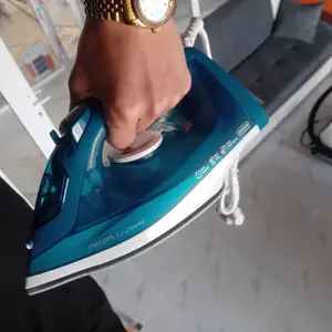 Утюг PHILIPS, Душанбе