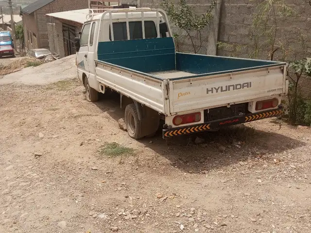 Бортовой автомобиль Hyundai Porter, 2006, Душанбе