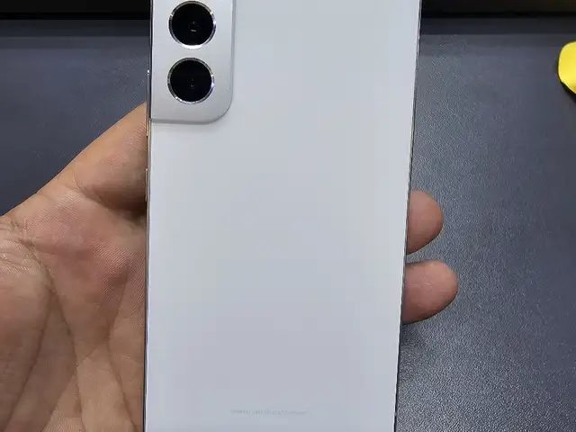 Samsung Galaxy S22 256/8gb, Исфара