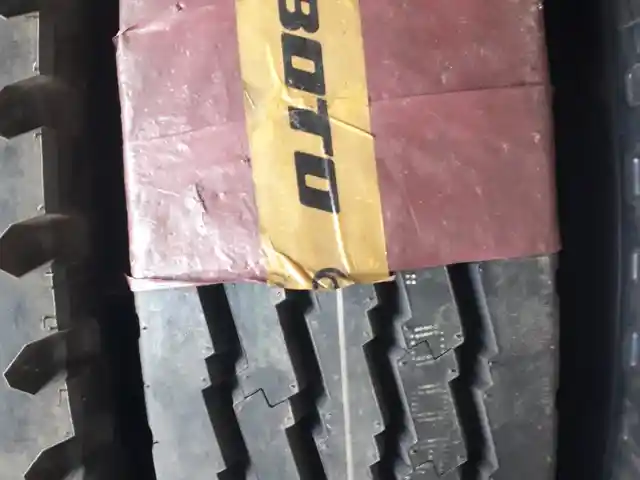 Шины 10.00 R20 Boto, Душанбе