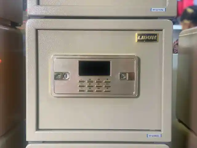 Сейф 30L, Душанбе