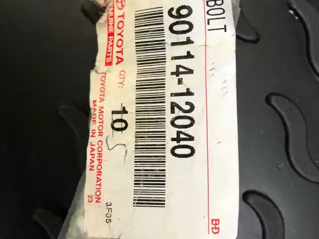 Болт ступицы 90114-12040, Душанбе