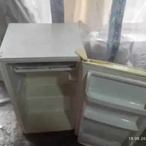 Холодильник, Абдурахмони Джоми