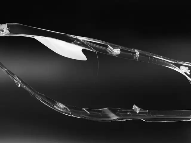 Стекло фары на BMW F10, Худжанд