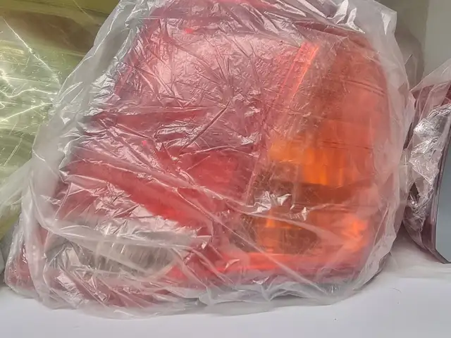 Задние стоп фары от Toyota Axio, Душанбе