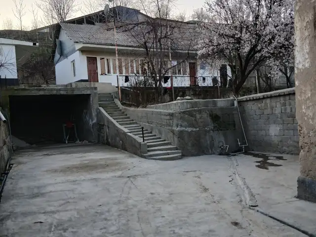 1-этажный, 5 комнатный дом, 700 м², Дехаи Маърифати, Душанбе