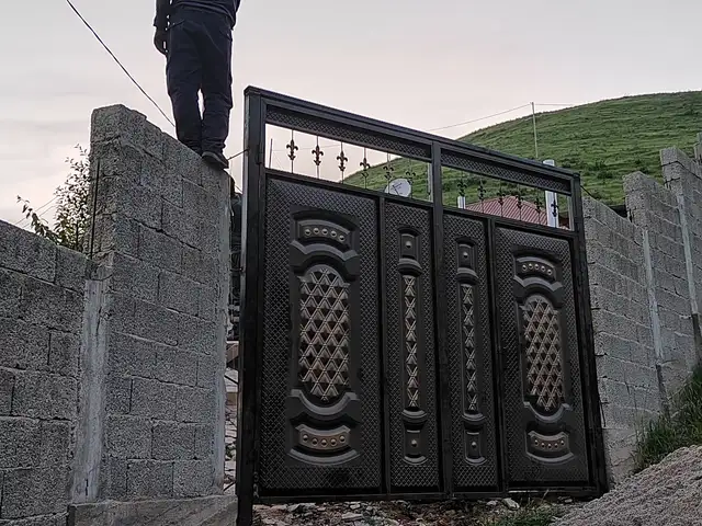 Дарвоза, Душанбе