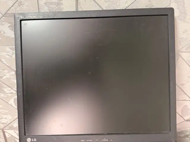 Монитор 17 LG, Душанбе