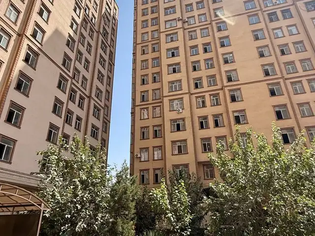 2-комн. квартира, 2 этаж, 54 м², Сомони, Душанбе