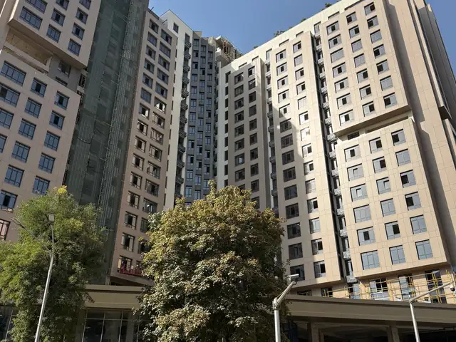 3-комн. квартира, 13 этаж, 130 м², Исмоили Сомони City Park, Душанбе