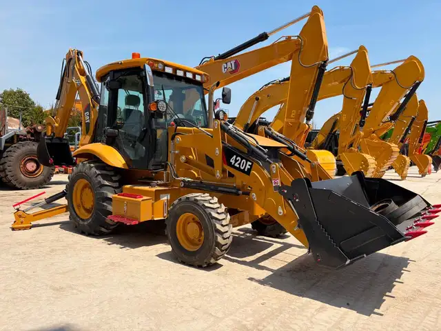 Экскаватор погрузчик CAT 420F, Душанбе