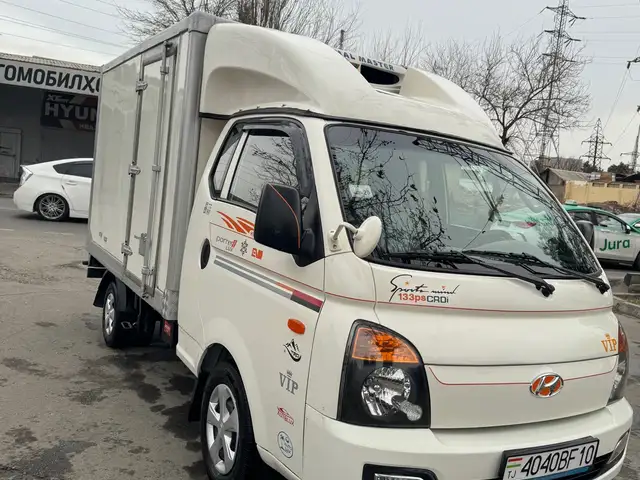 Бортовой автомобиль Hyundai Porter 2015, Душанбе