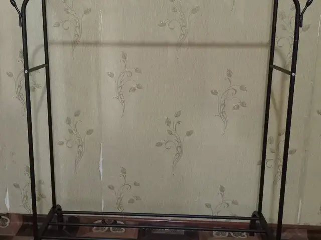 Вешалка, Душанбе