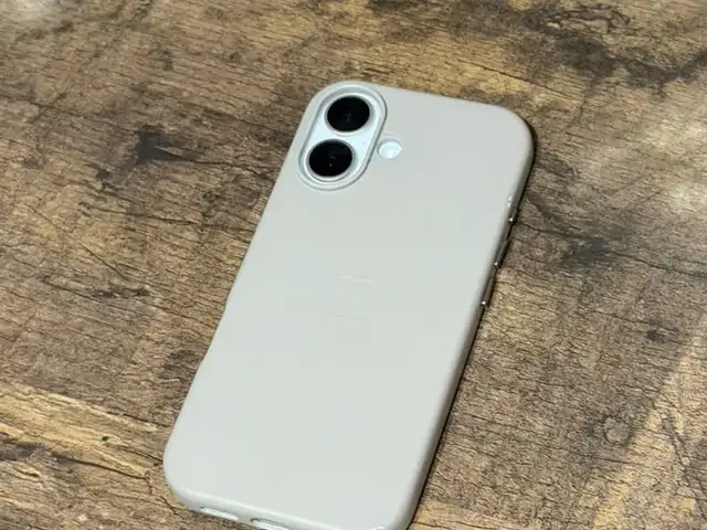 Apple iPhone 17, 256 gb, White, Хуҷанд
