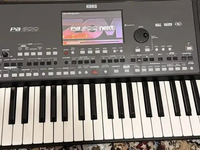 Синтезатор Korg pa600, Кӯлоб