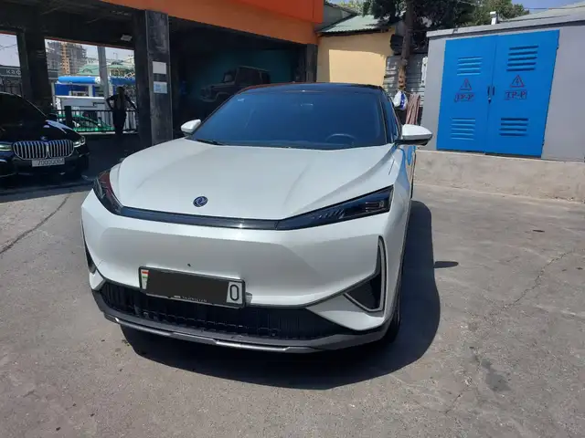 Dongfeng L7