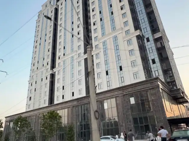 4-комн. квартира, 3 этаж, 200 м², 91 мкр, Душанбе
