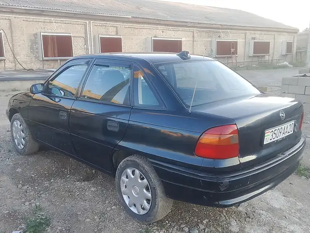 Opel Astra F
