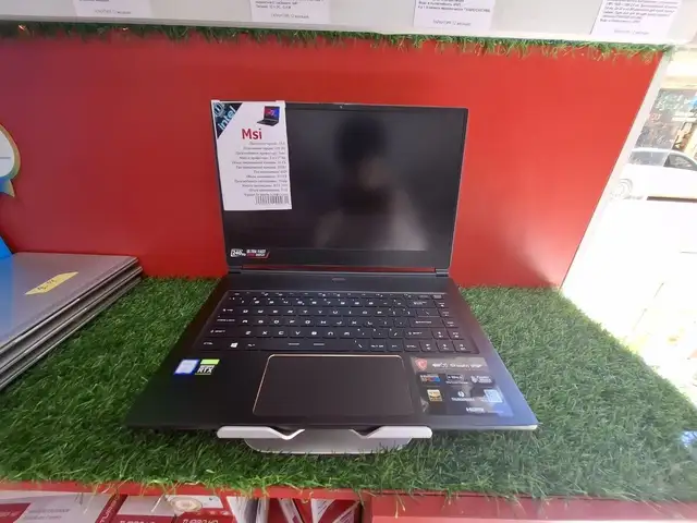 Игровой ноутбук MSI Core i7 9th 16/512 RTX 2070 8Gb, Душанбе