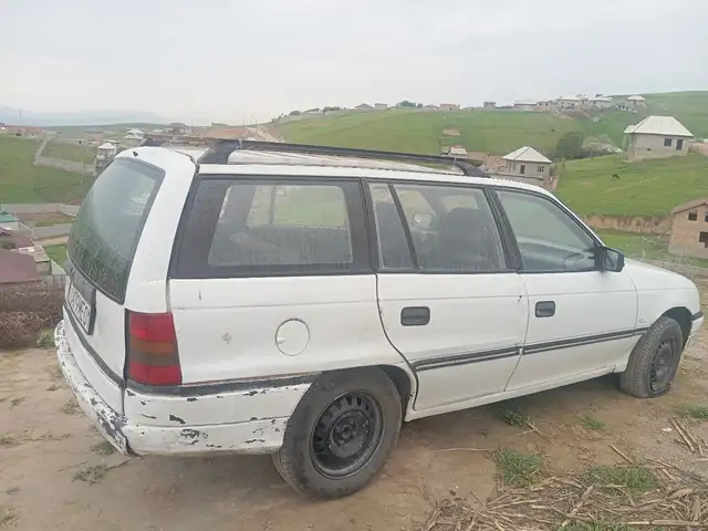Opel Astra F