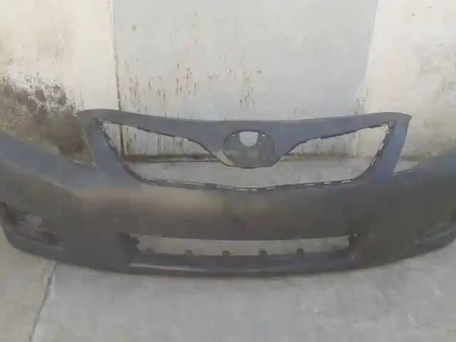 Передний бампер на Toyota Camry 2, Душанбе