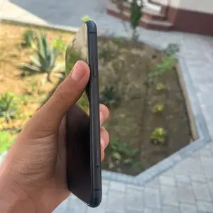 Apple iPhone 11, 64 gb, Black, Хуҷанд