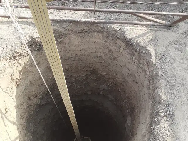 Устои чукури ков, Худжанд