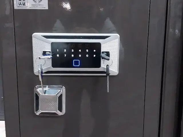 Сейф, Душанбе
