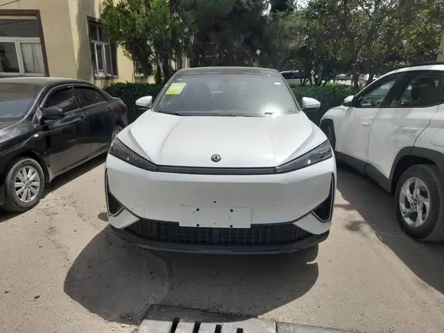 Dongfeng L7