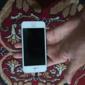 Apple iPhone 5, 16 gb, Душанбе