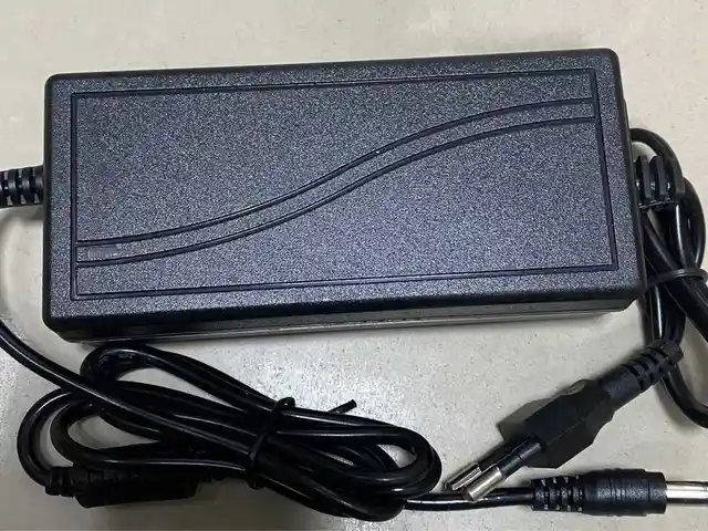 Зарядное устройство 12V-5A, Душанбе