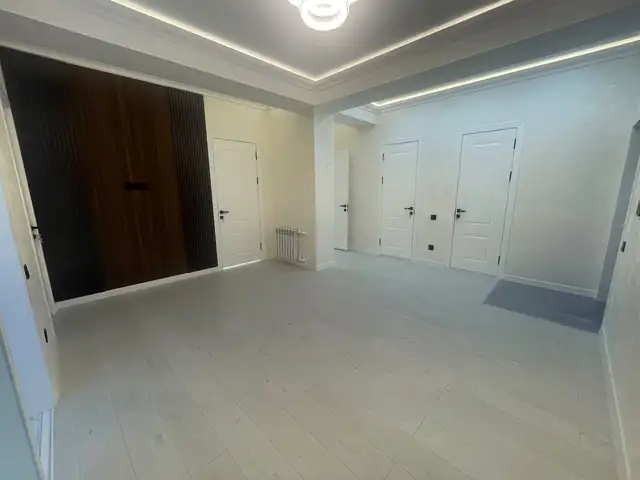3-комн. квартира, 16 этаж, 111 м², Сомони, Душанбе